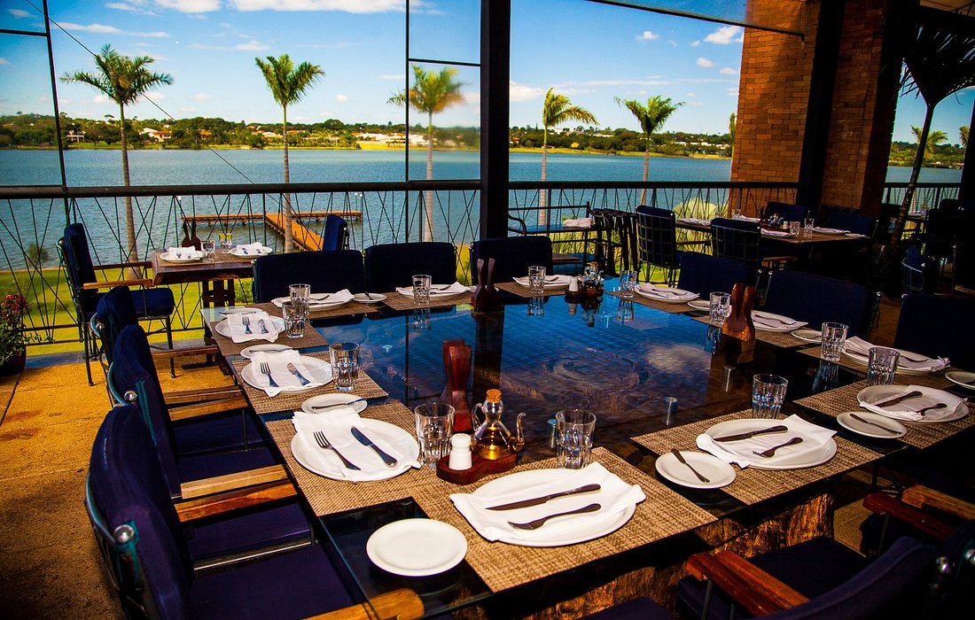 Onde Comer em Brasília: Restaurantes Icônicos da Capital.