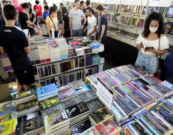 📚✨ Feiras de Livros e Literatura em Brasília Neste Mês