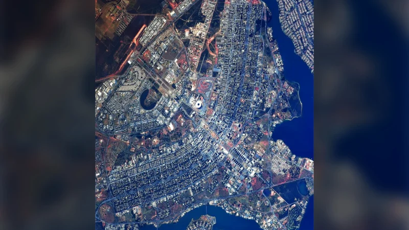 Brasília Vista do Espaço: Imagens Impressionantes