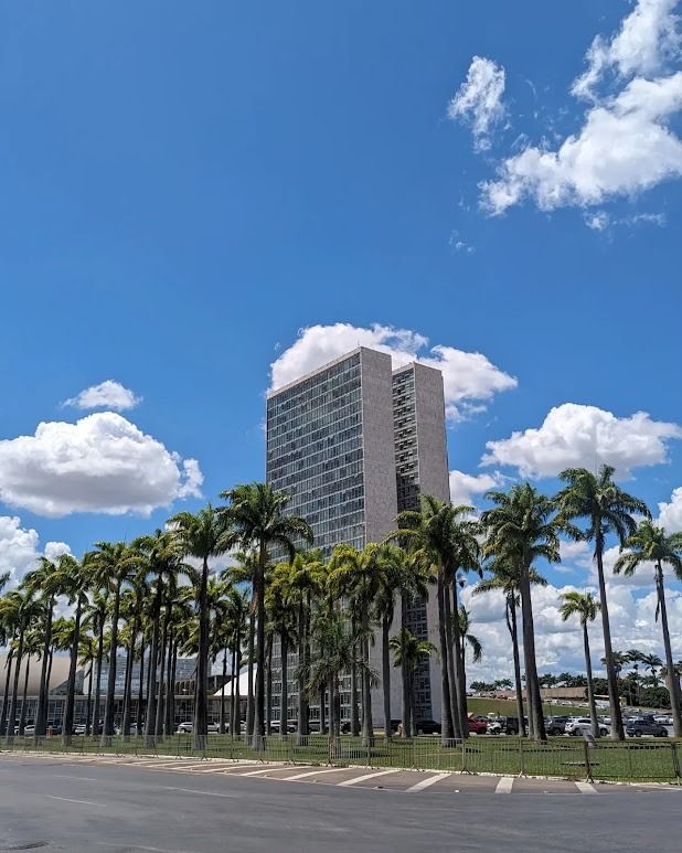 Os prédios mais impressionantes que você precisa conhecer em Brasília