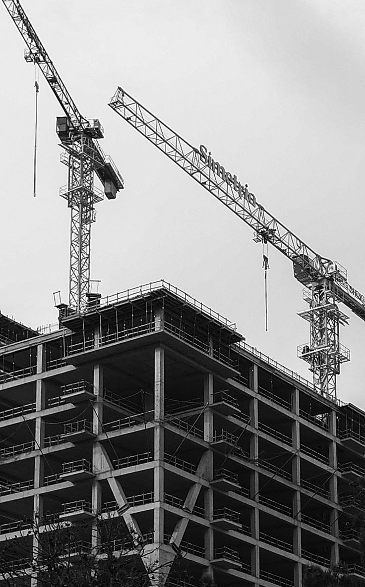 Brasília vive em obras constantes — e muita gente já naturalizou isso
